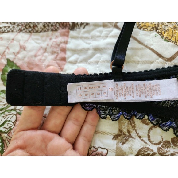 SAVAGE X FENTY Women's‎ Lace Bra Blue and black unlined Size 32B - Picture 7 of 11